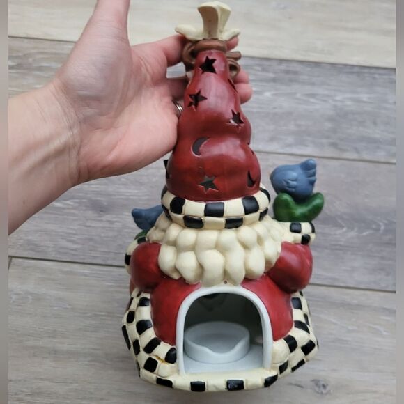 Center Street Design Santa Luminaire "ALL HEARTS COME HOME FOR CHRISTMAS". - Picture 5 of 10